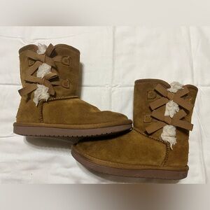 Koolaburra Kids Brown Suede Lace-Up Cozy Boots
